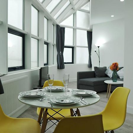 טלפורד Sapphire House Apartments מראה חיצוני תמונה