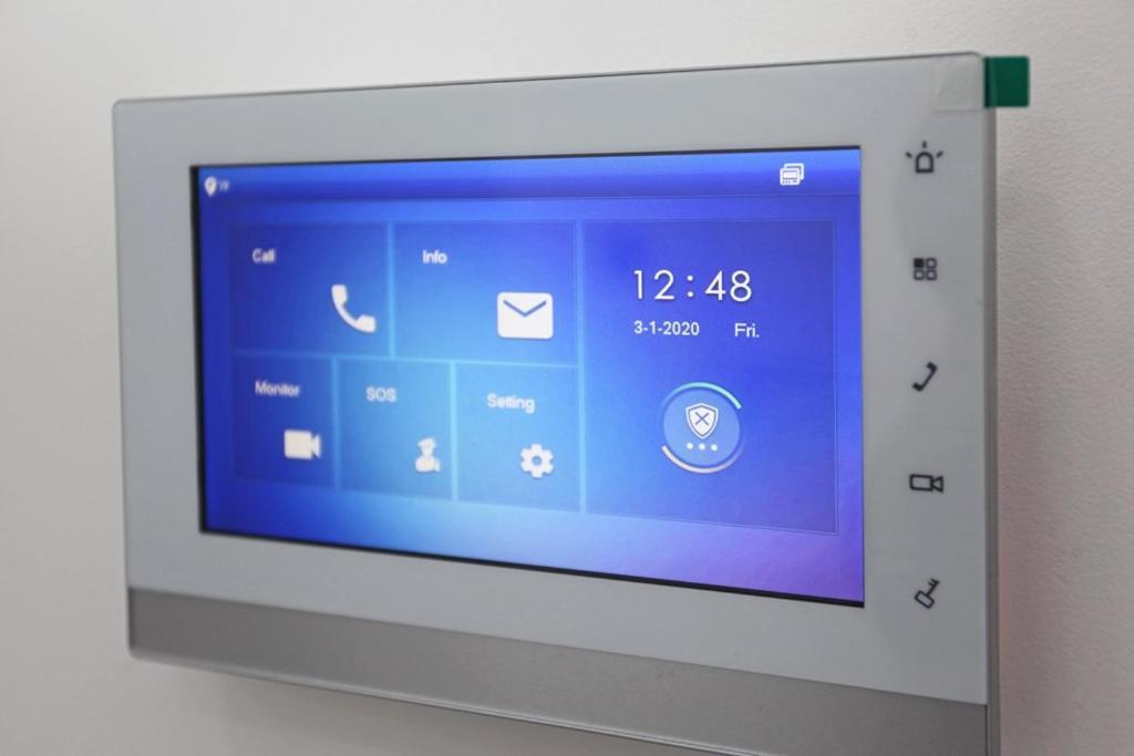 טלפורד Sapphire House Apartments מראה חיצוני תמונה