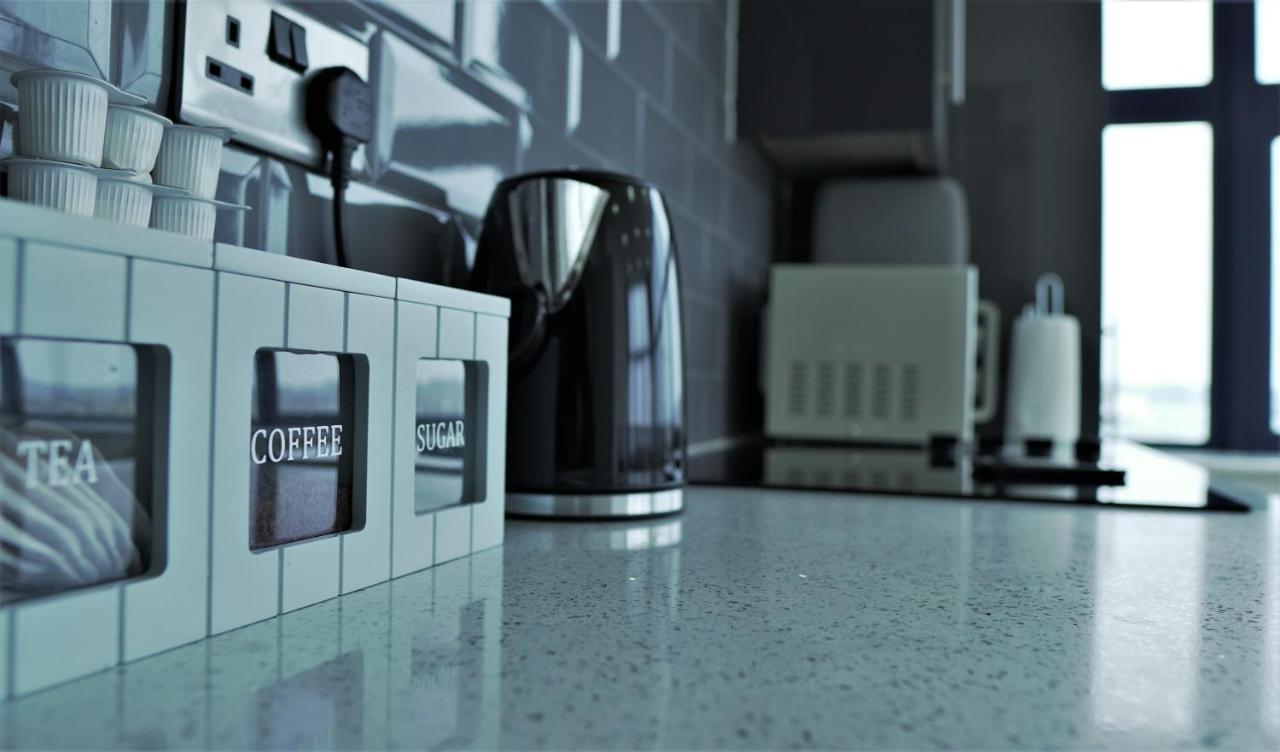 טלפורד Sapphire House Apartments מראה חיצוני תמונה
