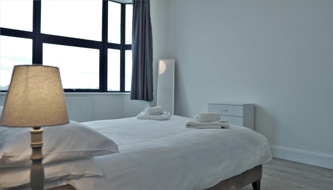 טלפורד Sapphire House Apartments מראה חיצוני תמונה