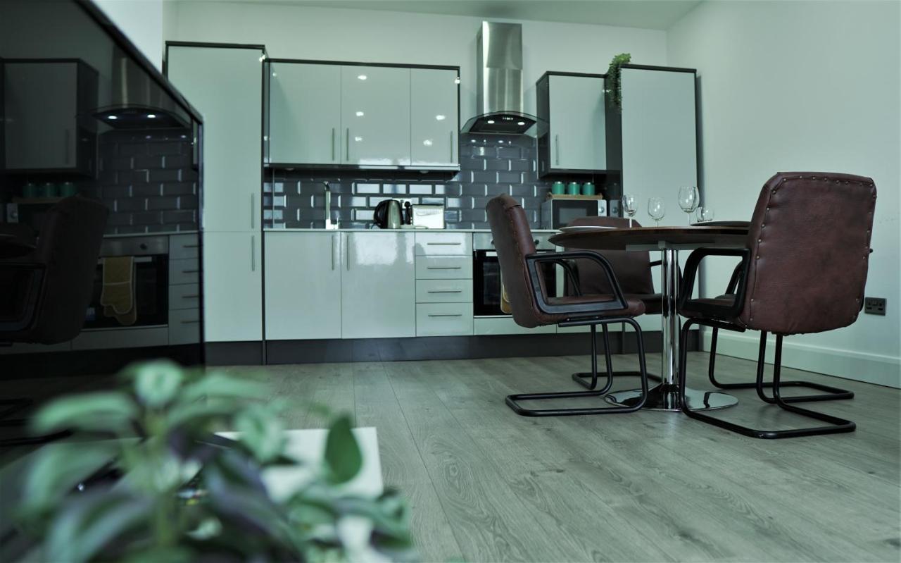 טלפורד Sapphire House Apartments מראה חיצוני תמונה