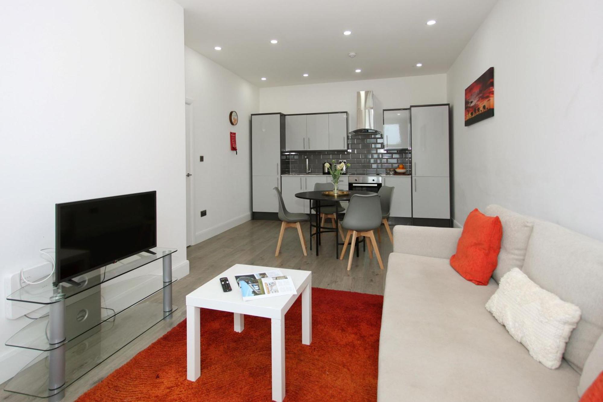 טלפורד Sapphire House Apartments מראה חיצוני תמונה